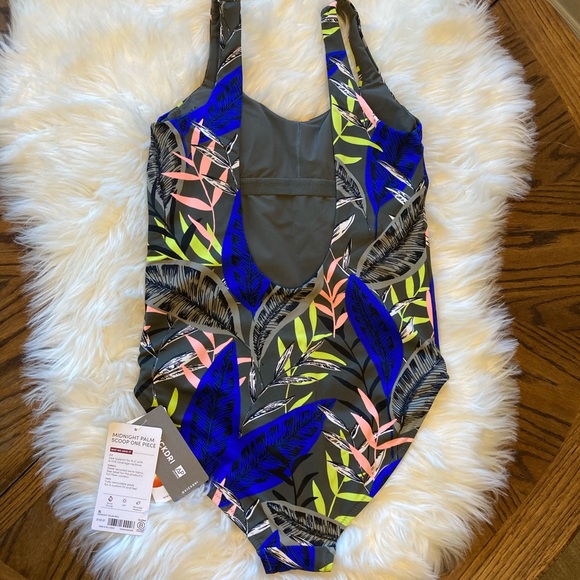 Athleta | Midnight Palm Scoop One Piece Swimsuit - Picture 5 of 9